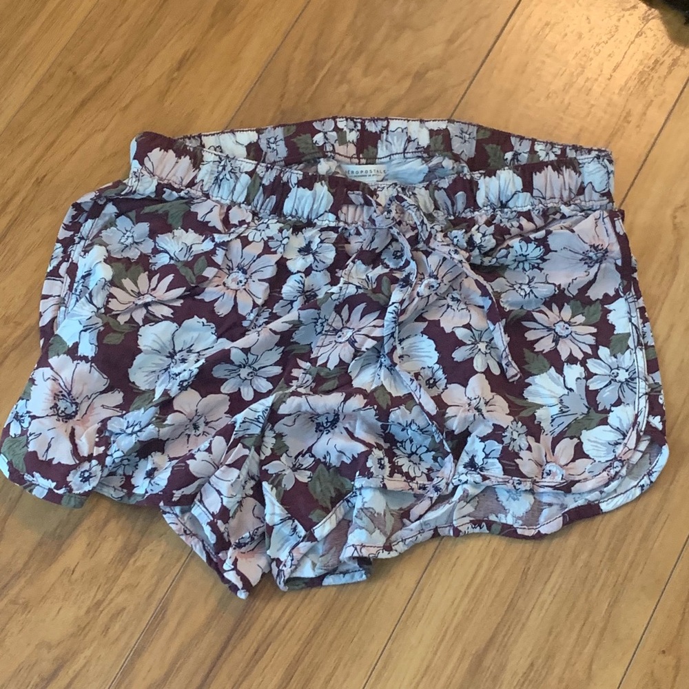 Shorts - Picture 2 of 5